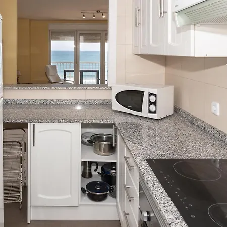 Frontalmar, Esc-b, 8º-32 アパート *